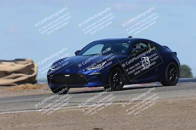 media/Oct-04-2025-OnGrid (Sat) [[44bd565ffa]]/Blue Group/Grapevine/